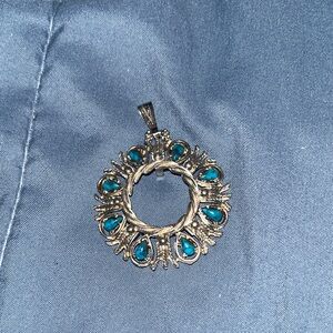 Elegant Silver and Blue Pendant Necklace